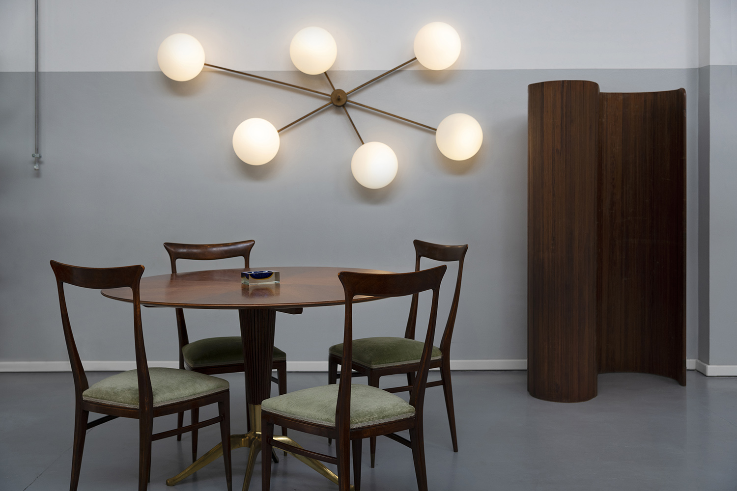 moderne-antiques-design-vintage-galleria-bellucci